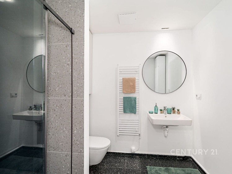 Pronájem bytu 2+kk 53 m² - foto 2