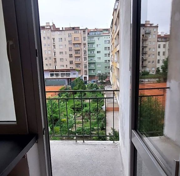 Pronájem bytu 3+kk 88 m² - foto 3