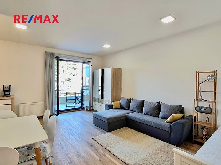 Pronájem bytu 1+kk 34 m² - foto 5