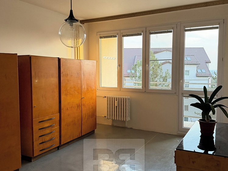 Pronájem bytu 2+1 72 m² - foto 8