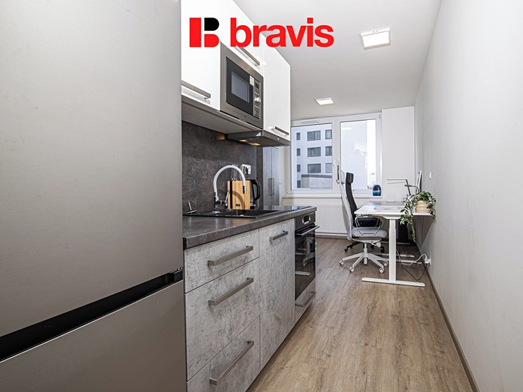 Pronájem bytu 1+kk 29 m² - foto 1