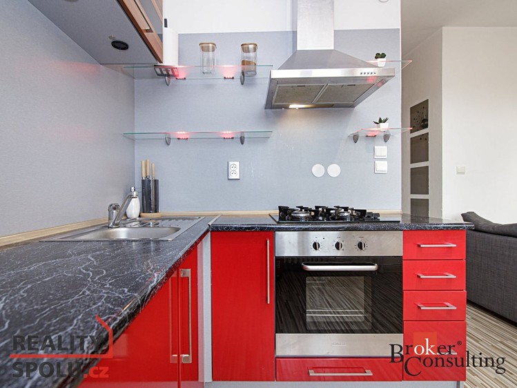 Pronájem bytu 2+kk 51 m² - foto 3