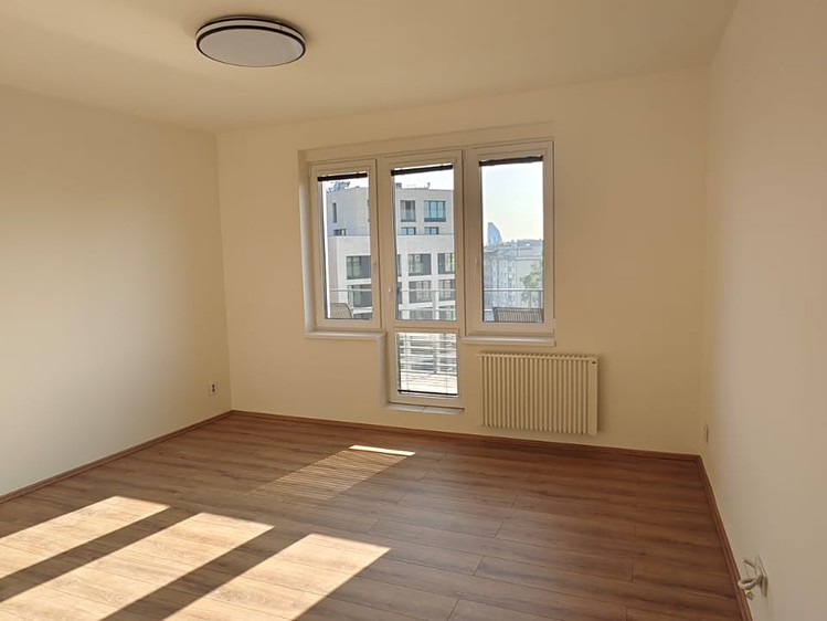 Pronájem bytu 2+kk 48 m² - foto 5