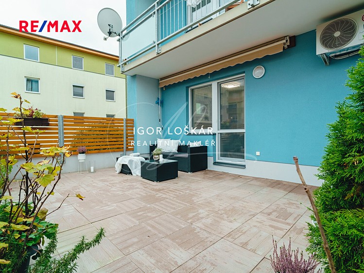 Pronájem bytu 2+kk 49 m² - foto 3