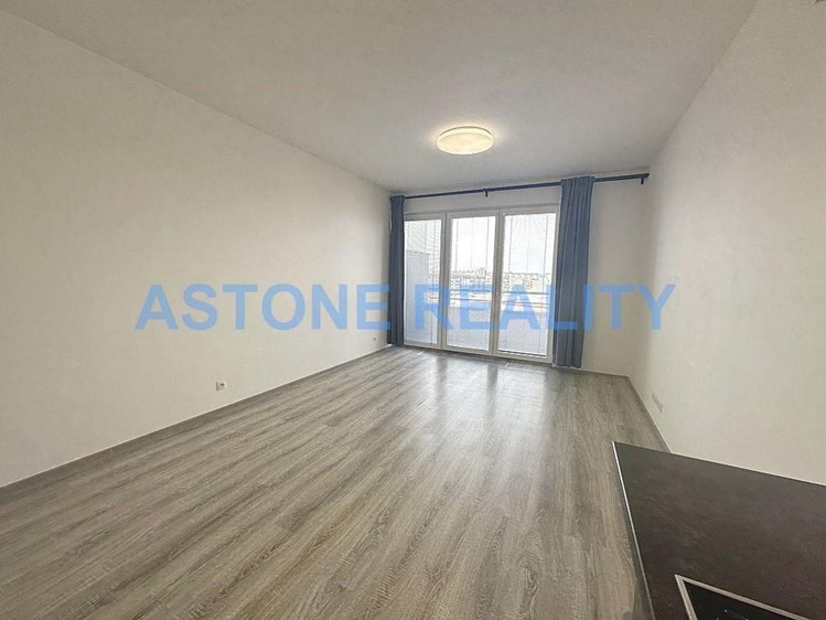 Pronájem bytu 1+kk 34 m² - foto 5