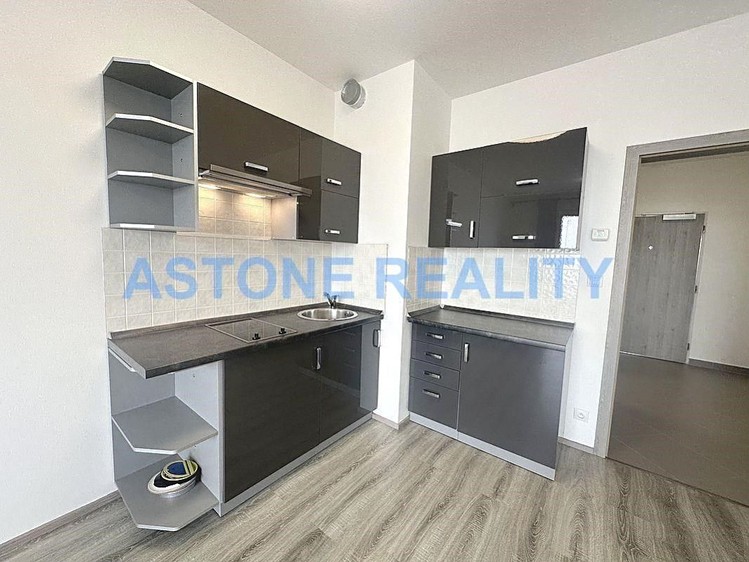 Pronájem bytu 1+kk 34 m² - foto 6