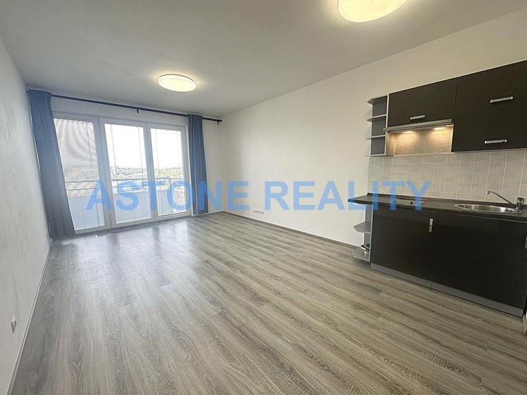 Pronájem bytu 1+kk 34 m² - foto 7