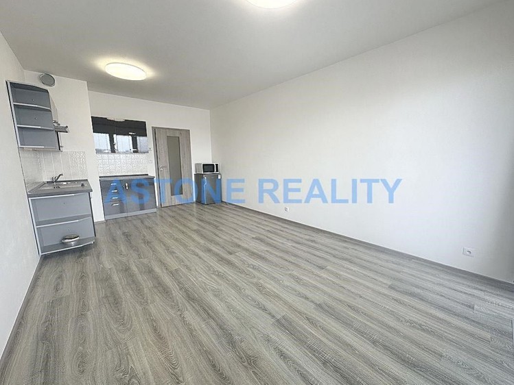 Pronájem bytu 1+kk 34 m² - foto 8