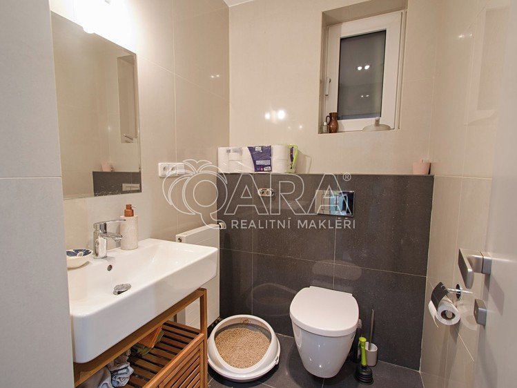 Pronájem bytu 2+kk 68 m² - foto 4