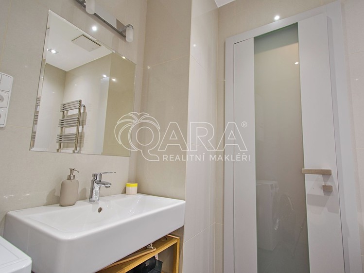 Pronájem bytu 2+kk 68 m² - foto 5