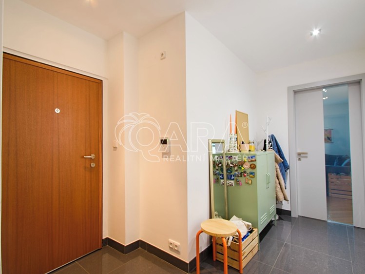 Pronájem bytu 2+kk 68 m² - foto 8
