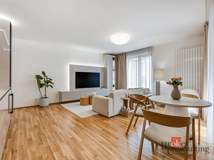 Pronájem bytu 3+kk 82 m² - foto 7