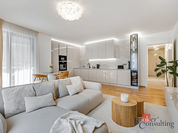 Pronájem bytu 3+kk 82 m² - foto 8