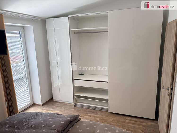 Pronájem bytu 2+kk 50 m² - foto 7
