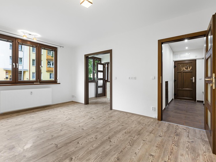 Pronájem bytu 2+1 51 m² (Jednopodlažní) - foto 8