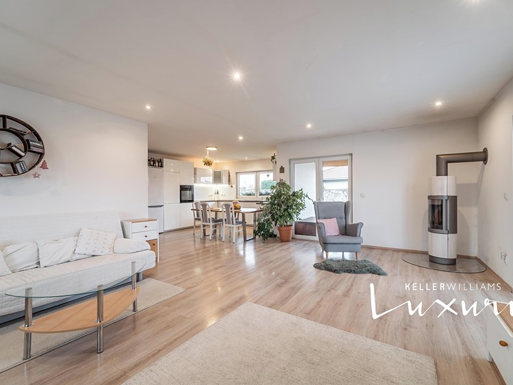 Prodej rodinného domu 115 m², pozemek 703 m² - foto 5