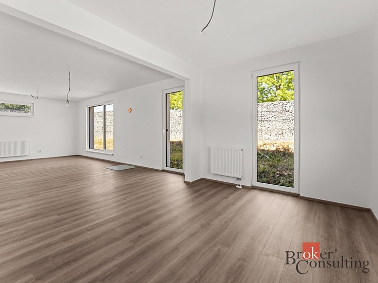 Prodej rodinného domu 153 m², pozemek 572 m² - foto 5