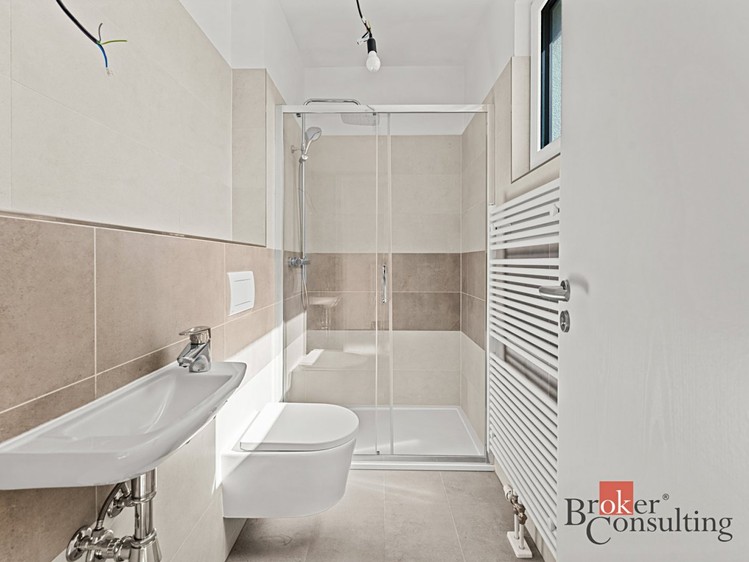 Prodej rodinného domu 153 m², pozemek 572 m² - foto 8