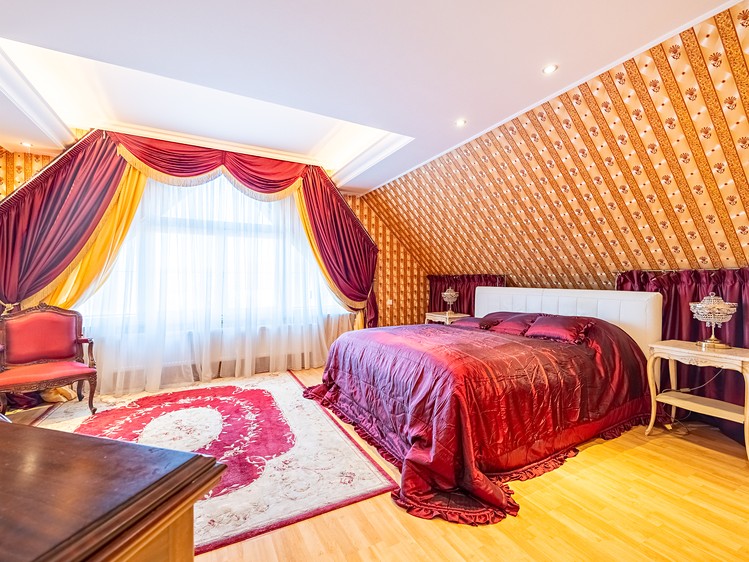 Prodej rodinného domu 358 m², pozemek 1 255 m² - foto 5