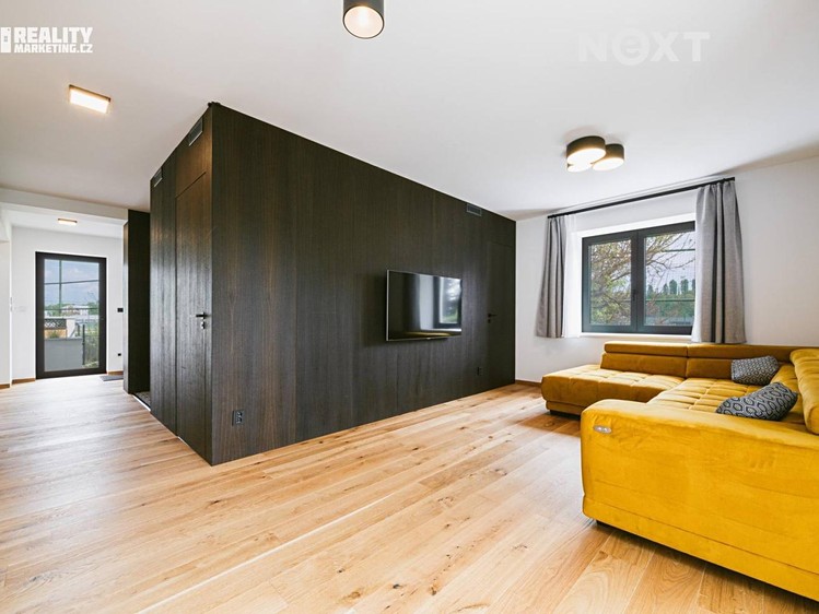 Prodej  vily 420 m², pozemek 797 m² - foto 6