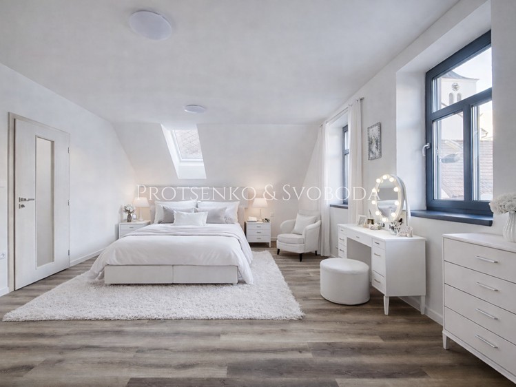 Prodej rodinného domu 210 m², pozemek 320 m² - foto 3