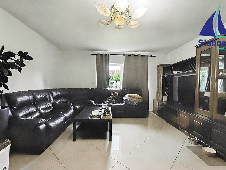 Prodej  rodinného domu 220 m², pozemek 584 m² - foto 3