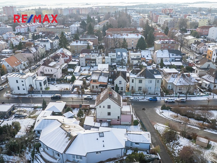 Prodej rodinného domu 180 m², pozemek 296 m² - foto 5
