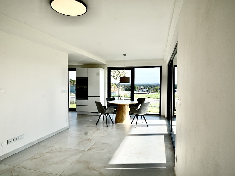 Prodej rodinného domu 95 m², pozemek 949 m² - foto 8