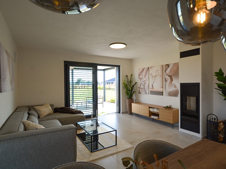 Prodej rodinného domu 168 m², pozemek 1 182 m² - foto 3