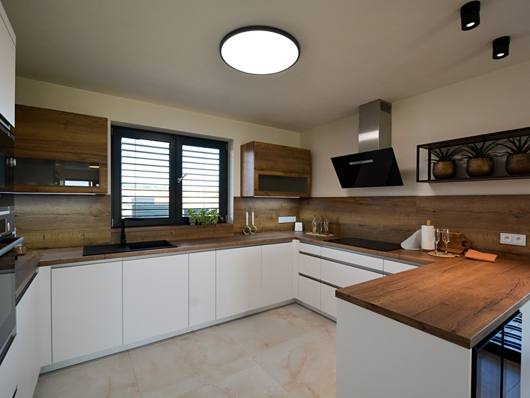 Prodej rodinného domu 168 m², pozemek 1 182 m² - foto 6