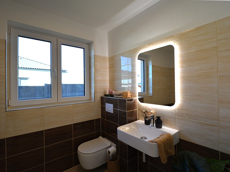 Prodej rodinného domu 207 m², pozemek 1 001 m² - foto 6