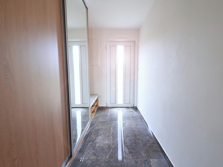 Prodej rodinného domu 99 m², pozemek 860 m² - foto 5