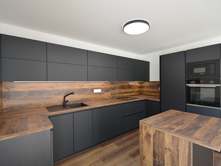 Prodej rodinného domu 101 m², pozemek 999 m² - foto 5