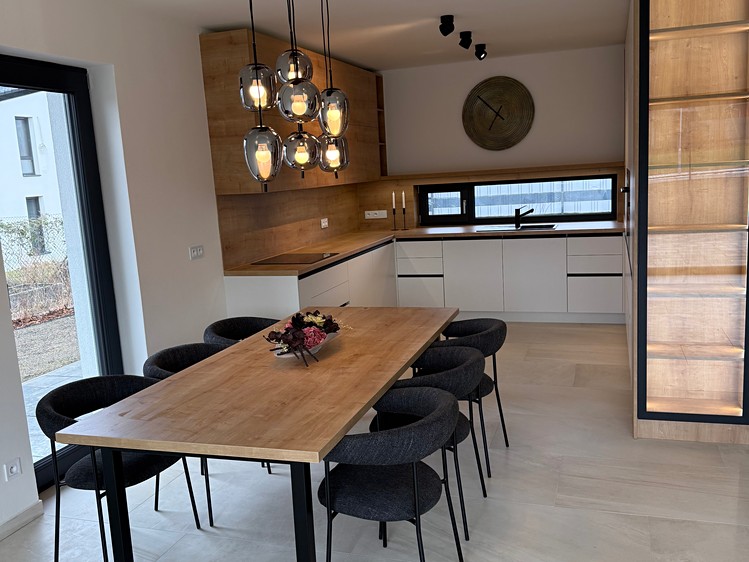Prodej rodinného domu 124 m², pozemek 1 110 m² - foto 5