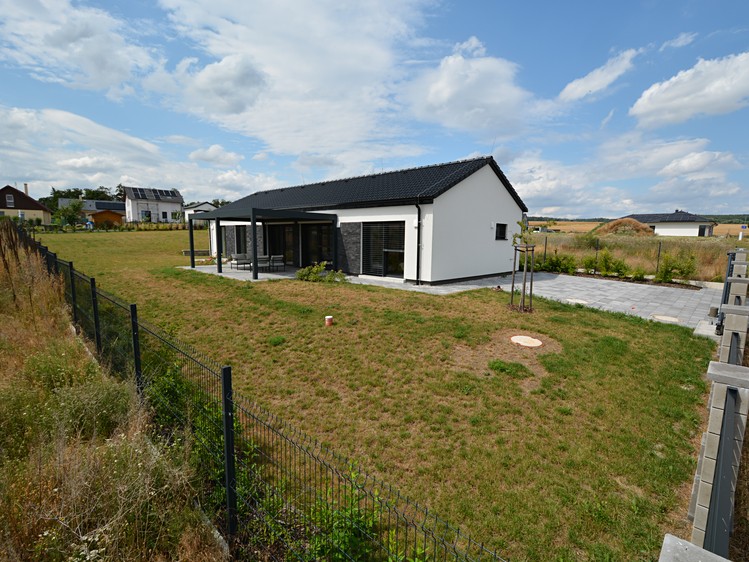 Prodej rodinného domu 113 m², pozemek 1 176 m² - foto 8