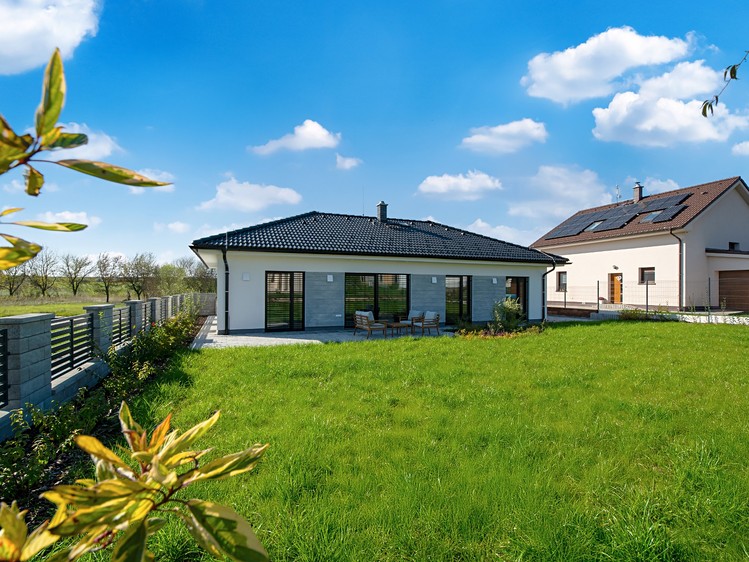 Prodej rodinného domu 102 m², pozemek 621 m² - foto 1