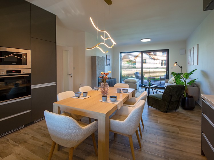Prodej rodinného domu 102 m², pozemek 621 m² - foto 5