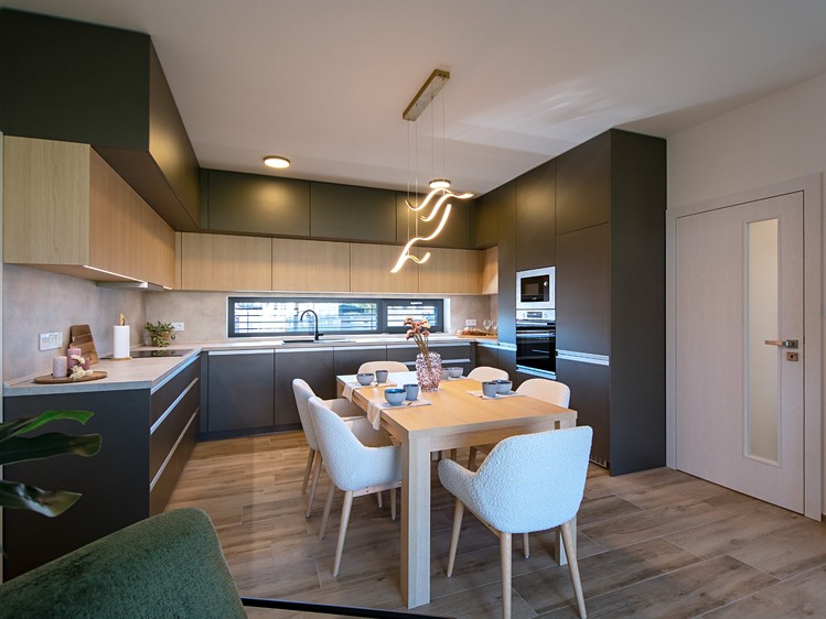Prodej rodinného domu 102 m², pozemek 621 m² - foto 7