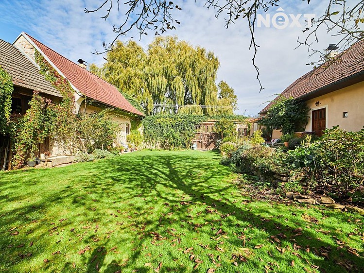 Prodej rodinného domu 255 m², pozemek 14 881 m² - foto 4