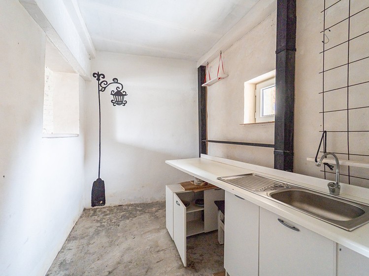 Prodej rodinného domu 185 m², pozemek 1 122 m² - foto 5