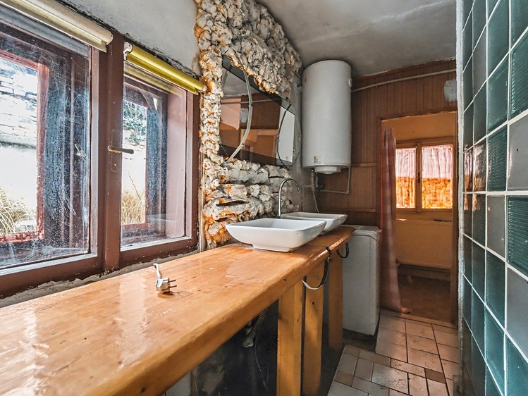 Prodej rodinného domu 185 m², pozemek 1 122 m² - foto 7