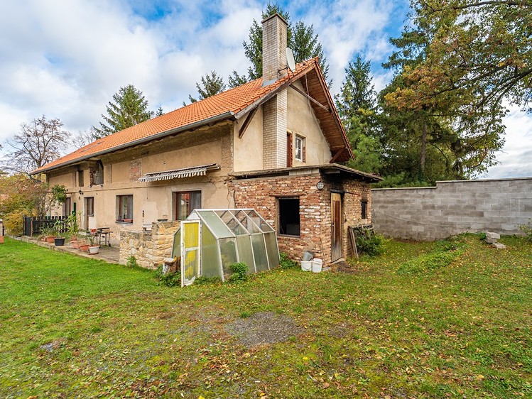 Prodej zemědělské usedlosti 954 m², pozemek 1 547 m² - foto 2