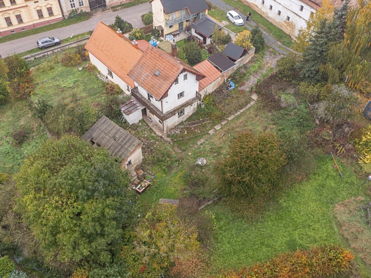 Prodej chaty 177 m², pozemek 390 m² - foto 2