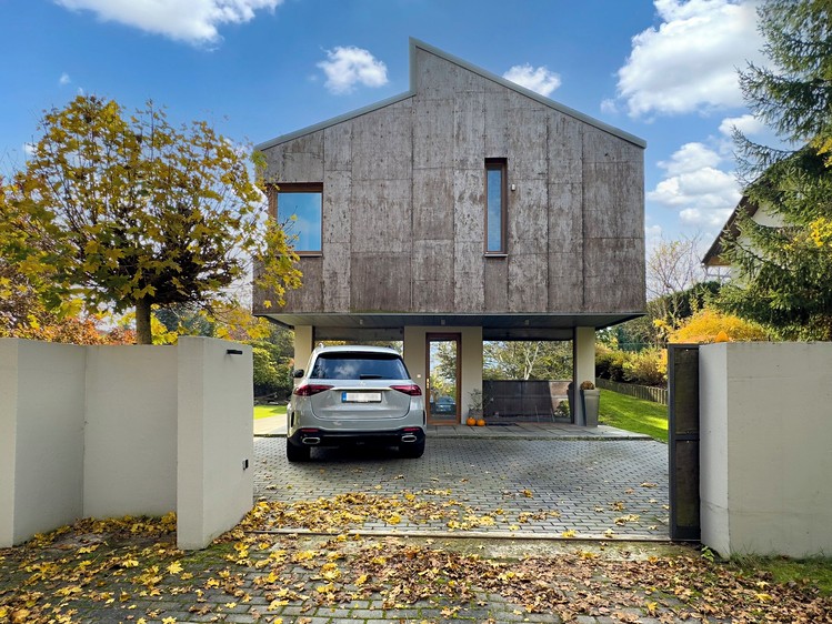 Prodej rodinného domu 203 m², pozemek 1 246 m² - foto 1