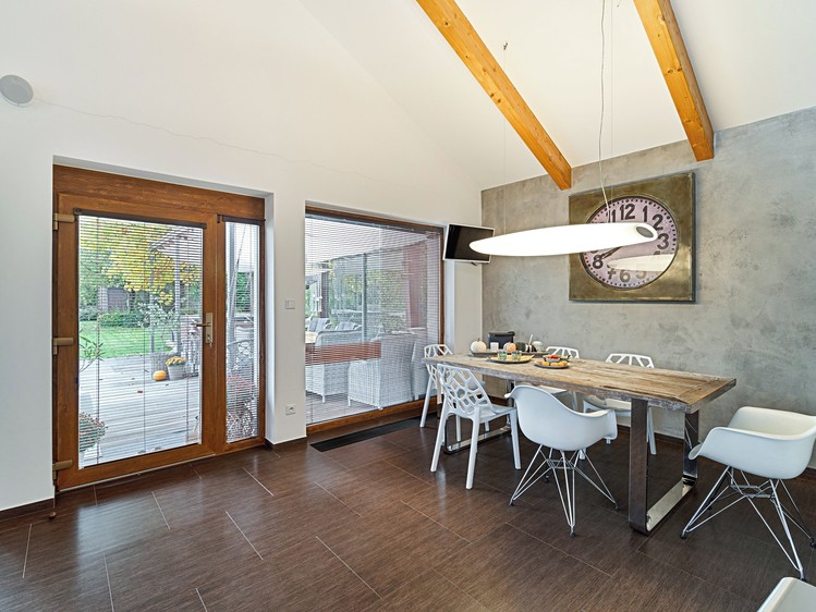 Prodej rodinného domu 203 m², pozemek 1 246 m² - foto 6