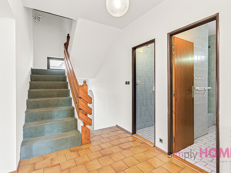 Prodej rodinného domu 186 m², pozemek 468 m² - foto 5