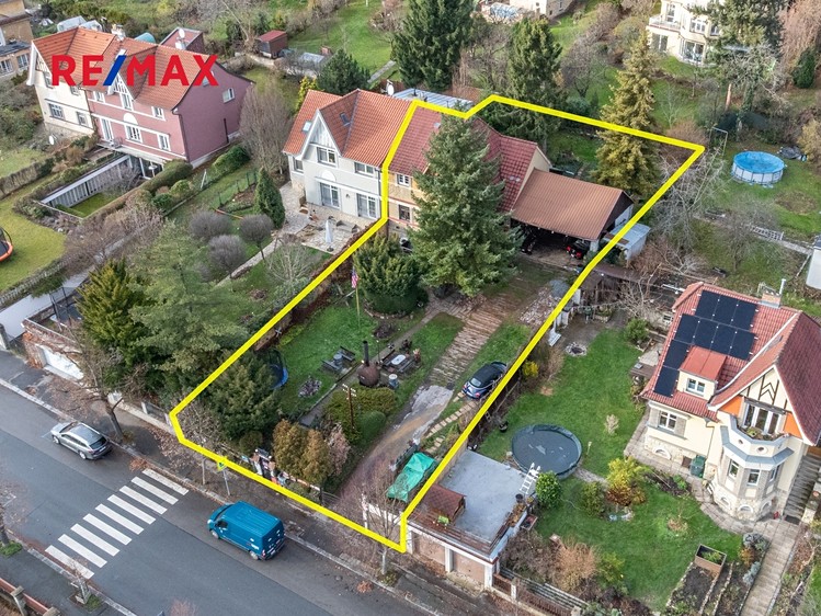 Prodej vily 210 m², pozemek 885 m² - foto 4