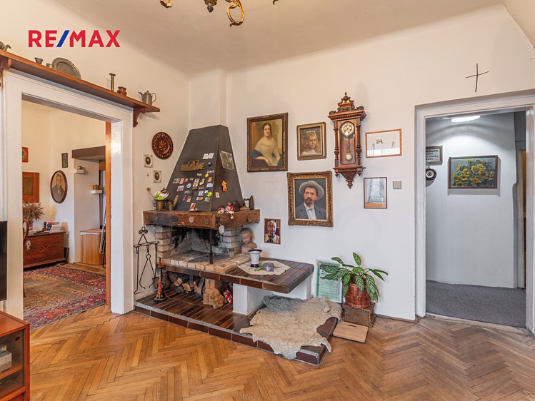 Prodej vily 210 m², pozemek 885 m² - foto 7