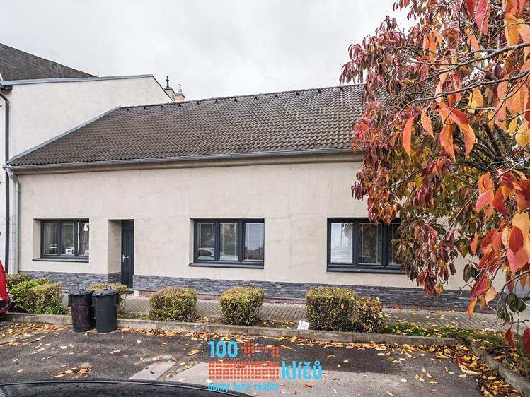 Prodej rodinného domu 329 m², pozemek 329 m² - foto 6