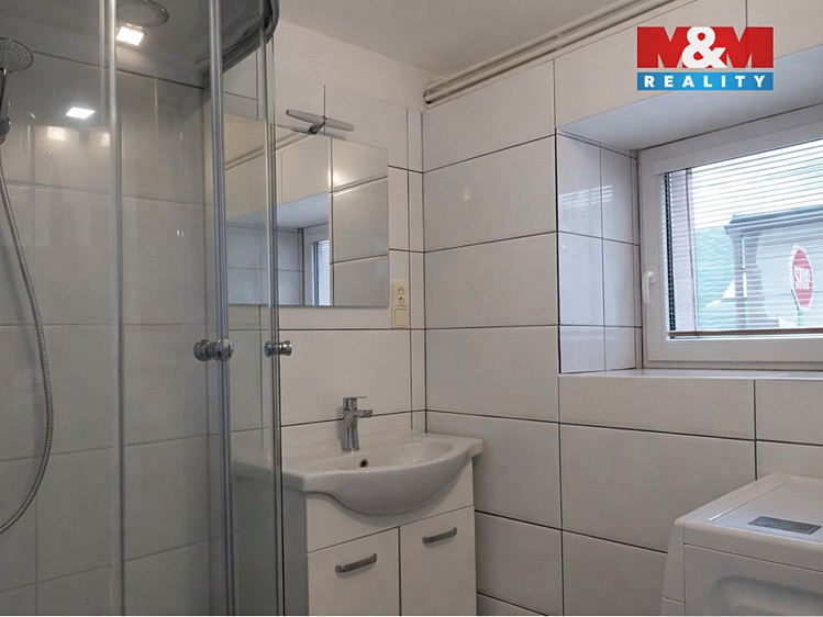 Prodej rodinného domu 76 m², pozemek 751 m² - foto 8
